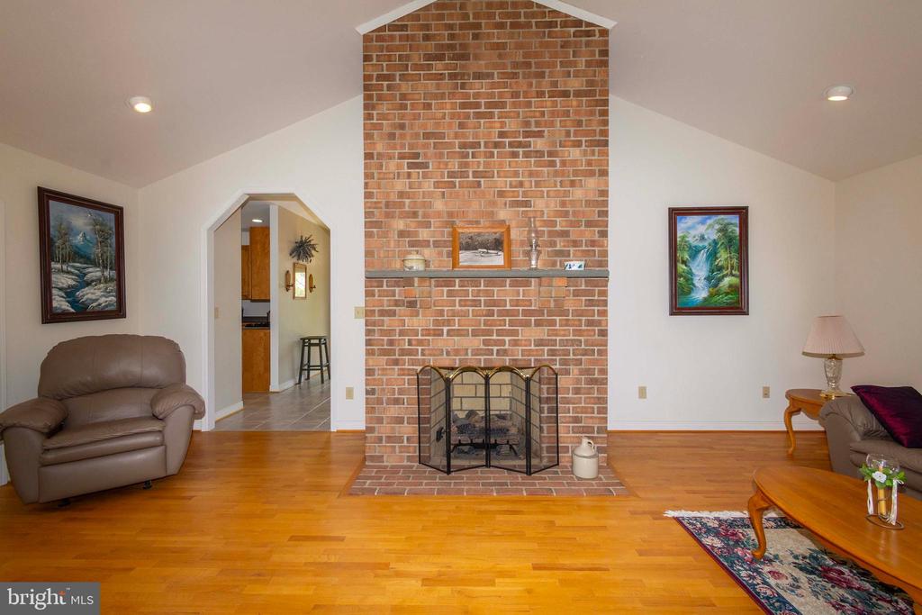 6000 HALEYS MILL RD, SPOTSYLVANIA, Virginia 22551, 3 Bedrooms Bedrooms, ,2 BathroomsBathrooms,Residential,14,6000 HALEYS MILL RD,VASP2041074 MLS # VASP2041074