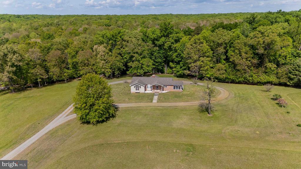 6000 HALEYS MILL RD, SPOTSYLVANIA, Virginia 22551, 3 Bedrooms Bedrooms, ,2 BathroomsBathrooms,Residential,14,6000 HALEYS MILL RD,VASP2041074 MLS # VASP2041074