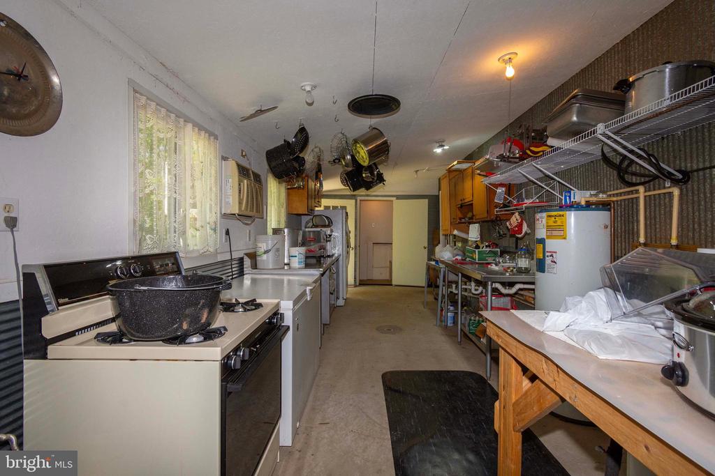 6000 HALEYS MILL RD, SPOTSYLVANIA, Virginia 22551, 3 Bedrooms Bedrooms, ,2 BathroomsBathrooms,Residential,14,6000 HALEYS MILL RD,VASP2041074 MLS # VASP2041074