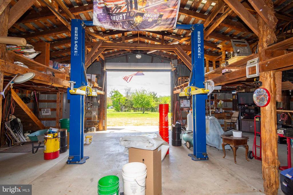 6000 HALEYS MILL RD, SPOTSYLVANIA, Virginia 22551, 3 Bedrooms Bedrooms, ,2 BathroomsBathrooms,Residential,14,6000 HALEYS MILL RD,VASP2041074 MLS # VASP2041074