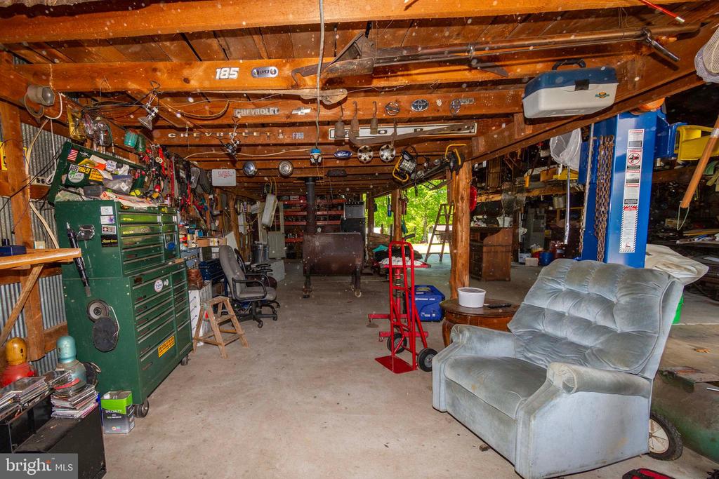 6000 HALEYS MILL RD, SPOTSYLVANIA, Virginia 22551, 3 Bedrooms Bedrooms, ,2 BathroomsBathrooms,Residential,14,6000 HALEYS MILL RD,VASP2041074 MLS # VASP2041074