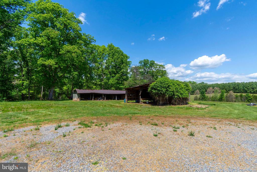 6000 HALEYS MILL RD, SPOTSYLVANIA, Virginia 22551, 3 Bedrooms Bedrooms, ,2 BathroomsBathrooms,Residential,14,6000 HALEYS MILL RD,VASP2041074 MLS # VASP2041074