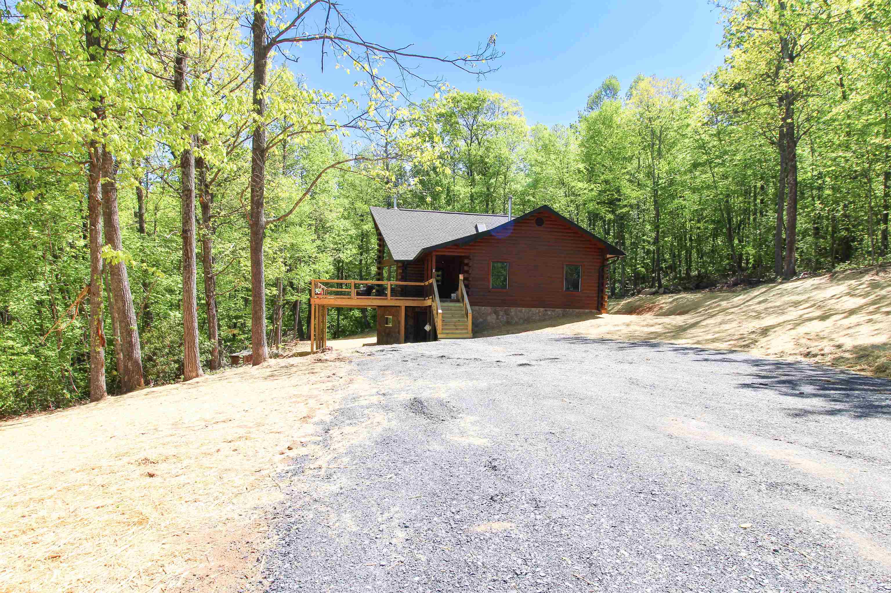 910 LOVE RD, LYNDHURST, Virginia 22952, 4 Bedrooms Bedrooms, ,3 BathroomsBathrooms,Residential,14,910 LOVE RD,676626 MLS # 676626