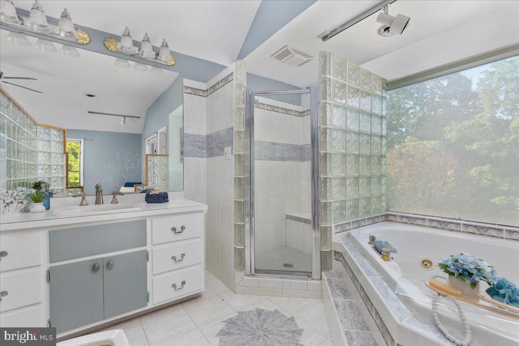 146 LIZZIE MILLS RD, CASTLETON, Virginia 22716, 3 Bedrooms Bedrooms, ,2 BathroomsBathrooms,Residential,14,146 LIZZIE MILLS RD,VARP2002580 MLS # VARP2002580 146 LIZZIE MILLS RD, CASTLETON, Virginia 22716, 3 Bedrooms Bedrooms, ,2 BathroomsBathrooms,Residential,14,146 LIZZIE MILLS RD,VARP2002580 MLS # VARP2002580