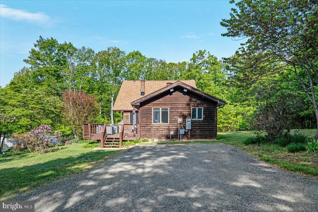 146 LIZZIE MILLS RD, CASTLETON, Virginia 22716, 3 Bedrooms Bedrooms, ,2 BathroomsBathrooms,Residential,14,146 LIZZIE MILLS RD,VARP2002580 MLS # VARP2002580 146 LIZZIE MILLS RD, CASTLETON, Virginia 22716, 3 Bedrooms Bedrooms, ,2 BathroomsBathrooms,Residential,14,146 LIZZIE MILLS RD,VARP2002580 MLS # VARP2002580