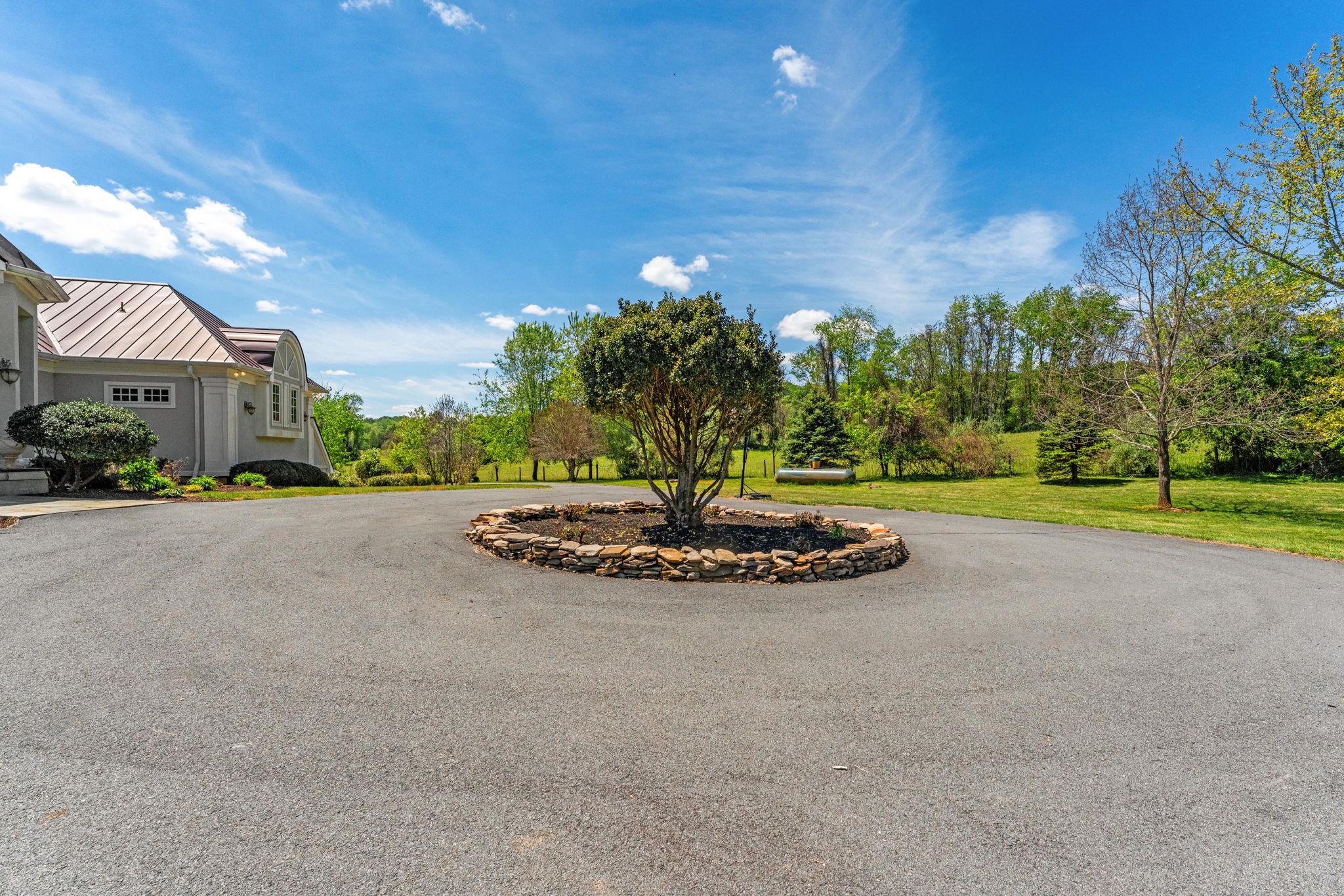 80 NARMADA LN, AMISSVILLE, Virginia 20106, 4 Bedrooms Bedrooms, ,4 BathroomsBathrooms,Residential,14,80 NARMADA LN,VARP2002640 MLS # VARP2002640