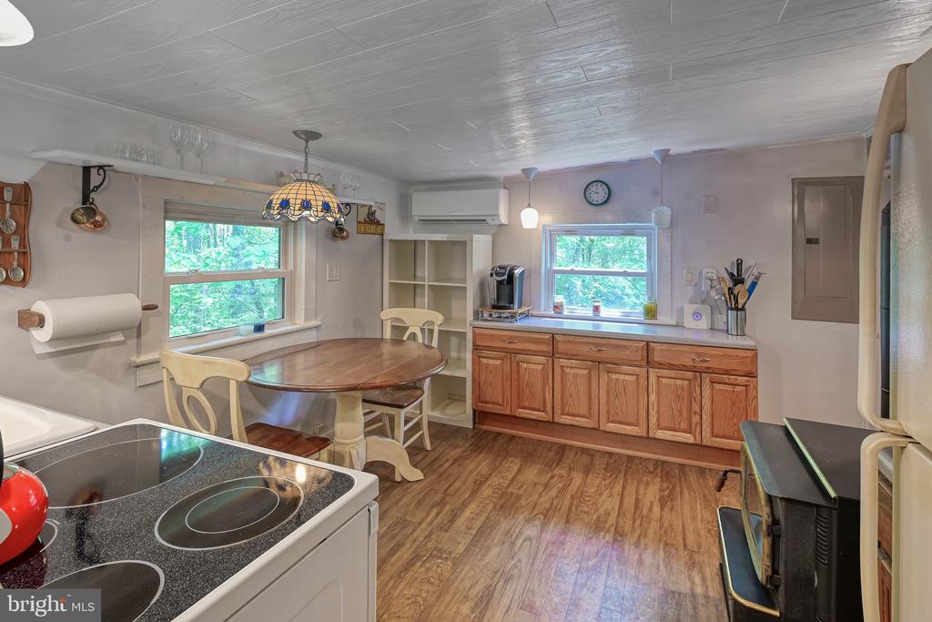 14584 CROSS COUNTY RD, MINERAL, Virginia 23117, 2 Bedrooms Bedrooms, ,1 BathroomBathrooms,Residential,14,14584 CROSS COUNTY RD,VALA2009826 MLS # VALA2009826 14584 CROSS COUNTY RD, MINERAL, Virginia 23117, 2 Bedrooms Bedrooms, ,1 BathroomBathrooms,Residential,14,14584 CROSS COUNTY RD,VALA2009826 MLS # VALA2009826