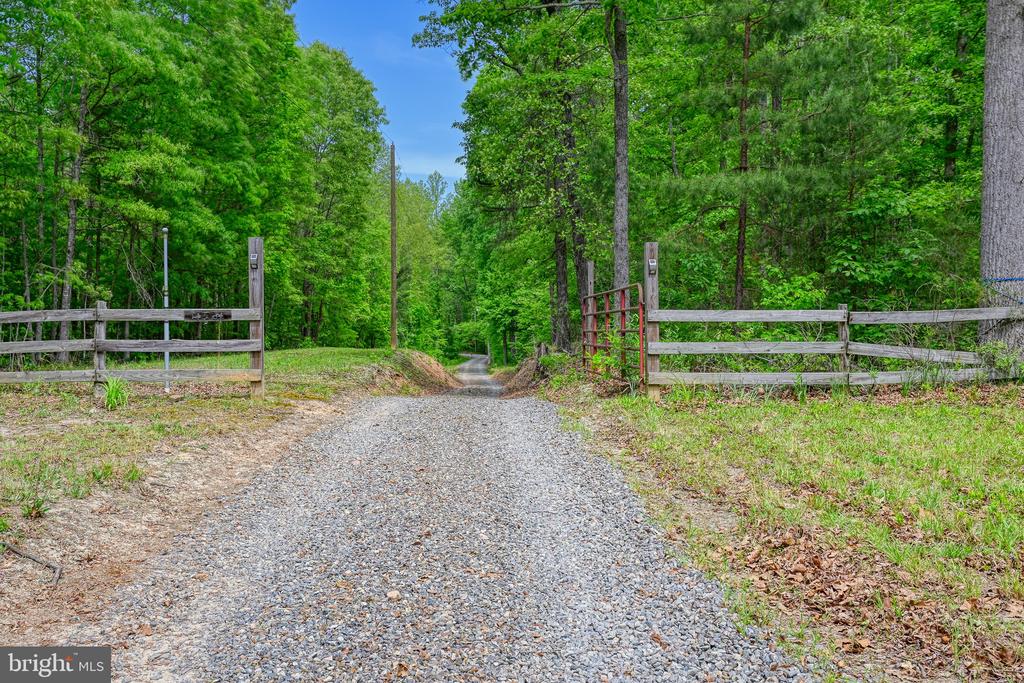 14584 CROSS COUNTY RD, MINERAL, Virginia 23117, 2 Bedrooms Bedrooms, ,1 BathroomBathrooms,Residential,14,14584 CROSS COUNTY RD,VALA2009826 MLS # VALA2009826 14584 CROSS COUNTY RD, MINERAL, Virginia 23117, 2 Bedrooms Bedrooms, ,1 BathroomBathrooms,Residential,14,14584 CROSS COUNTY RD,VALA2009826 MLS # VALA2009826