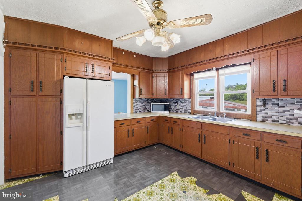 269 COMER AVE, SHENANDOAH, Virginia 22849, 2 Bedrooms Bedrooms, ,1 BathroomBathrooms,Residential,14,269 COMER AVE,VAPA2006404 MLS # VAPA2006404