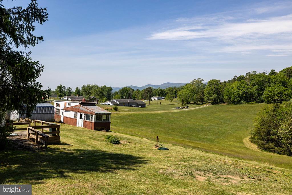 269 COMER AVE, SHENANDOAH, Virginia 22849, 2 Bedrooms Bedrooms, ,1 BathroomBathrooms,Residential,14,269 COMER AVE,VAPA2006404 MLS # VAPA2006404