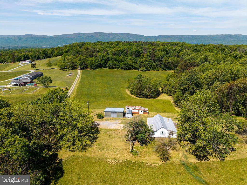 269 COMER AVE, SHENANDOAH, Virginia 22849, 2 Bedrooms Bedrooms, ,1 BathroomBathrooms,Residential,14,269 COMER AVE,VAPA2006404 MLS # VAPA2006404