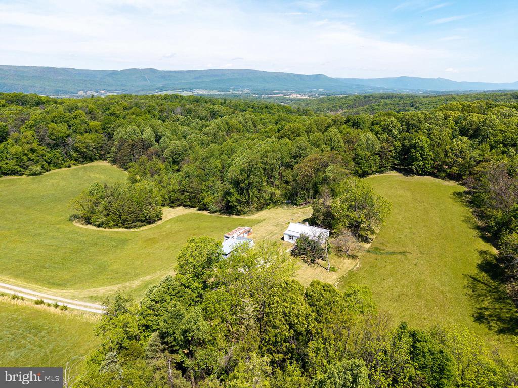 269 COMER AVE, SHENANDOAH, Virginia 22849, 2 Bedrooms Bedrooms, ,1 BathroomBathrooms,Residential,14,269 COMER AVE,VAPA2006404 MLS # VAPA2006404