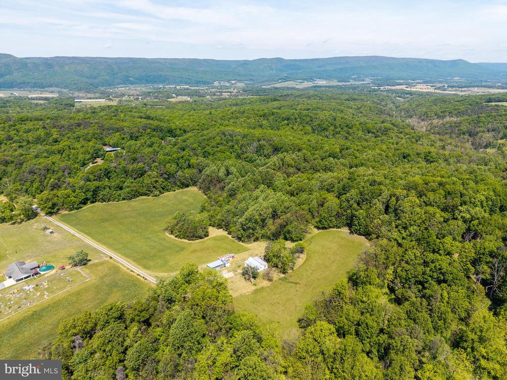 269 COMER AVE, SHENANDOAH, Virginia 22849, 2 Bedrooms Bedrooms, ,1 BathroomBathrooms,Residential,14,269 COMER AVE,VAPA2006404 MLS # VAPA2006404