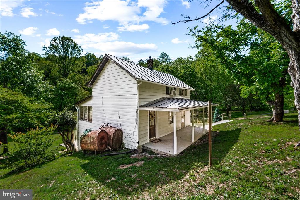 32 NEW MOON LN, SPERRYVILLE, Virginia 22740, 2 Bedrooms Bedrooms, ,2 BathroomsBathrooms,Residential,14,32 NEW MOON LN,VARP2002630 MLS # VARP2002630 32 NEW MOON LN, SPERRYVILLE, Virginia 22740, 2 Bedrooms Bedrooms, ,2 BathroomsBathrooms,Residential,14,32 NEW MOON LN,VARP2002630 MLS # VARP2002630