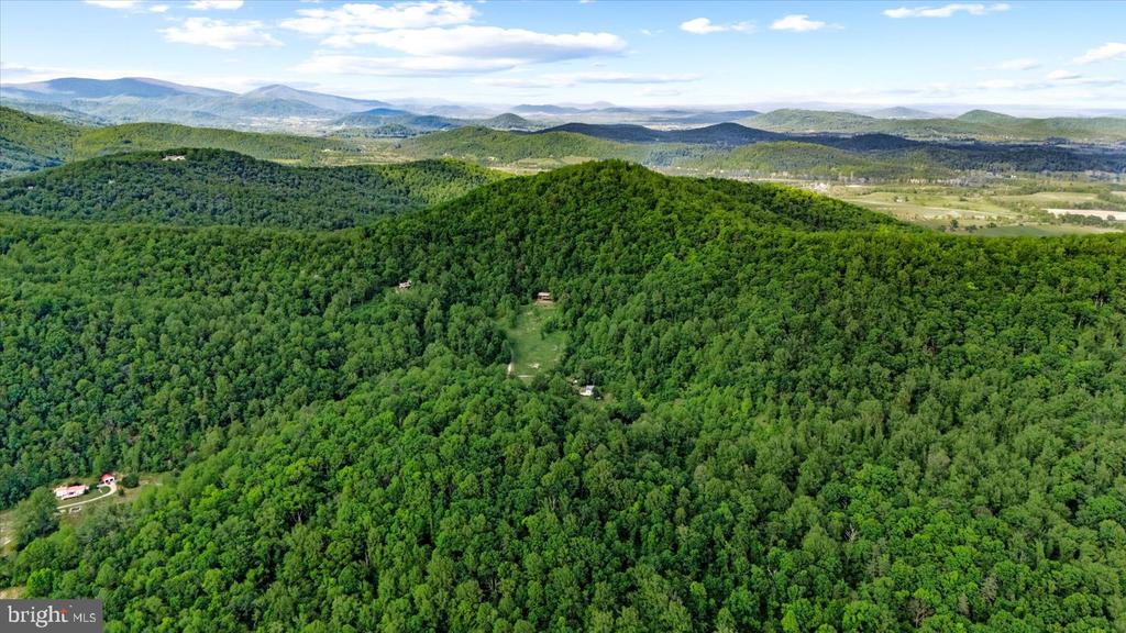 32 NEW MOON LN, SPERRYVILLE, Virginia 22740, 2 Bedrooms Bedrooms, ,2 BathroomsBathrooms,Residential,14,32 NEW MOON LN,VARP2002630 MLS # VARP2002630 32 NEW MOON LN, SPERRYVILLE, Virginia 22740, 2 Bedrooms Bedrooms, ,2 BathroomsBathrooms,Residential,14,32 NEW MOON LN,VARP2002630 MLS # VARP2002630