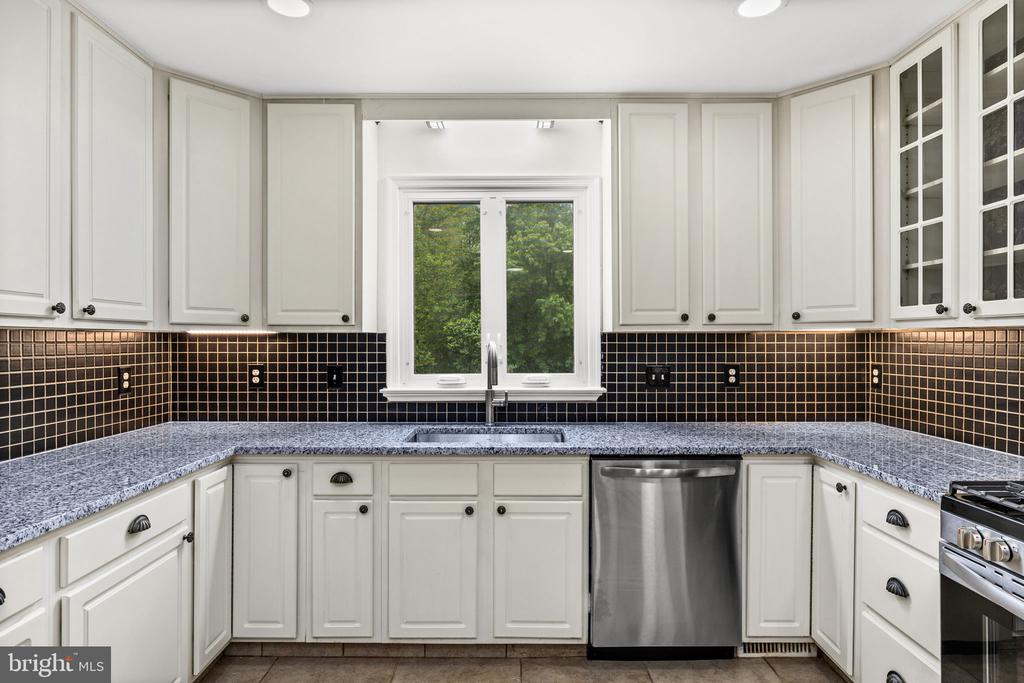 5 APPALOOSA DR, SPOTSYLVANIA, Virginia 22551, 4 Bedrooms Bedrooms, ,4 BathroomsBathrooms,Residential,14,5 APPALOOSA DR,VASP2040092 MLS # VASP2040092 5 APPALOOSA DR, SPOTSYLVANIA, Virginia 22551, 4 Bedrooms Bedrooms, ,4 BathroomsBathrooms,Residential,14,5 APPALOOSA DR,VASP2040092 MLS # VASP2040092