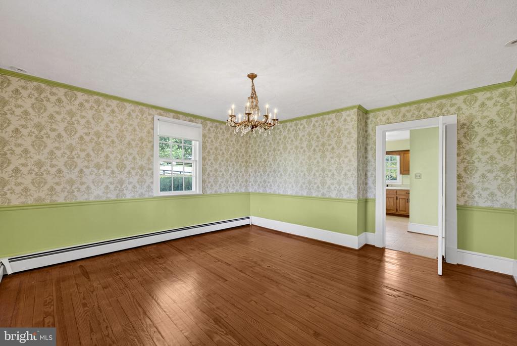 40 BATTLE MOUNTAIN RD, AMISSVILLE, Virginia 20106, 4 Bedrooms Bedrooms, ,2 BathroomsBathrooms,Residential,14,40 BATTLE MOUNTAIN RD,VARP2002544 MLS # VARP2002544