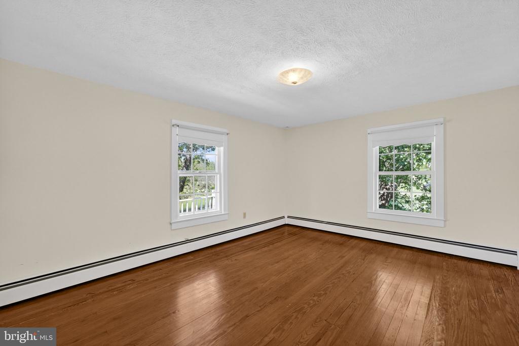 40 BATTLE MOUNTAIN RD, AMISSVILLE, Virginia 20106, 4 Bedrooms Bedrooms, ,2 BathroomsBathrooms,Residential,14,40 BATTLE MOUNTAIN RD,VARP2002544 MLS # VARP2002544