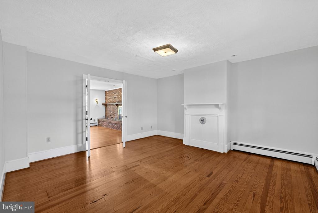 40 BATTLE MOUNTAIN RD, AMISSVILLE, Virginia 20106, 4 Bedrooms Bedrooms, ,2 BathroomsBathrooms,Residential,14,40 BATTLE MOUNTAIN RD,VARP2002544 MLS # VARP2002544