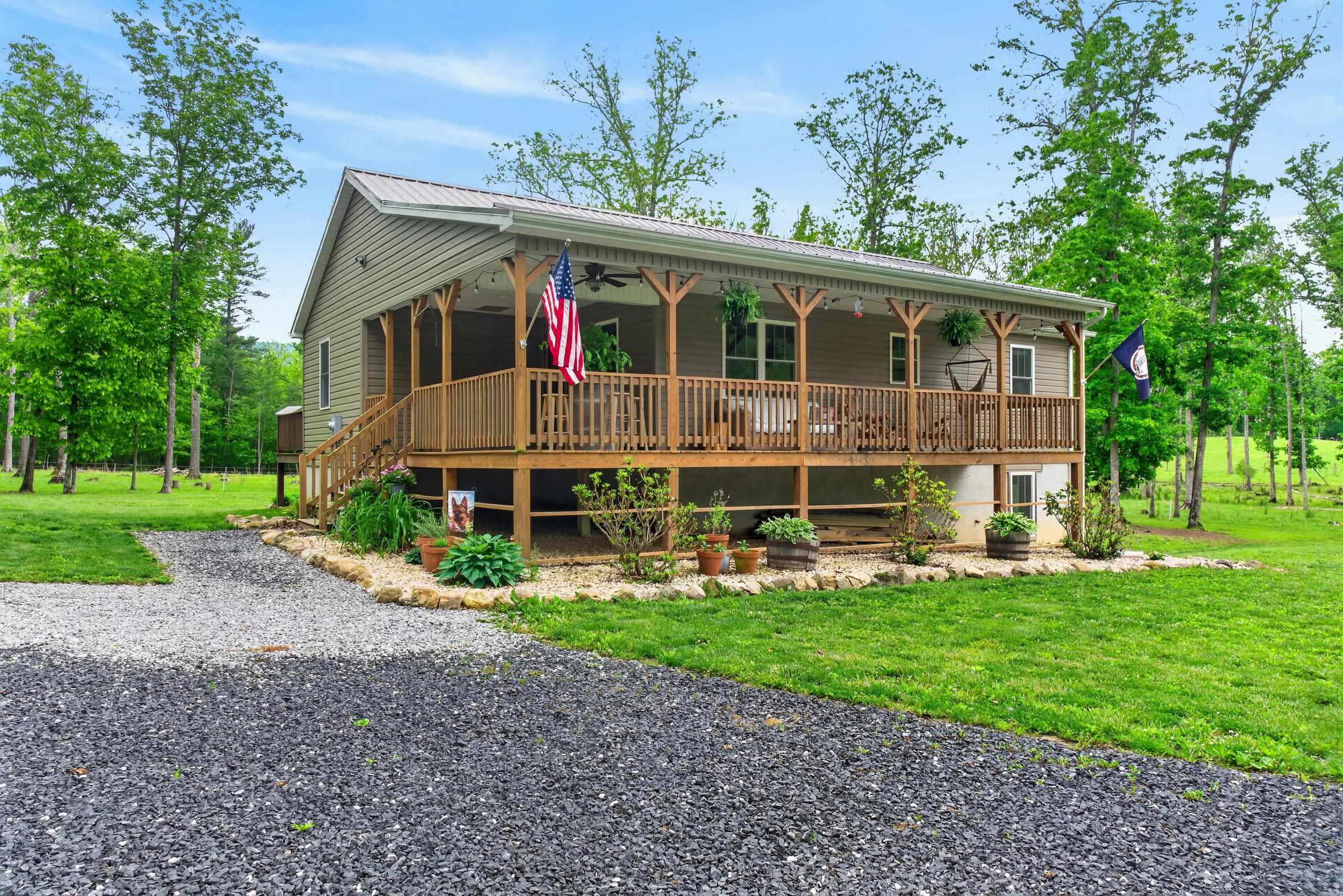 594 ESTALINE VALLEY RD, CRAIGSVILLE, Virginia 24430, 3 Bedrooms Bedrooms, ,2 BathroomsBathrooms,Residential,14,594 ESTALINE VALLEY RD,677707 MLS # 677707