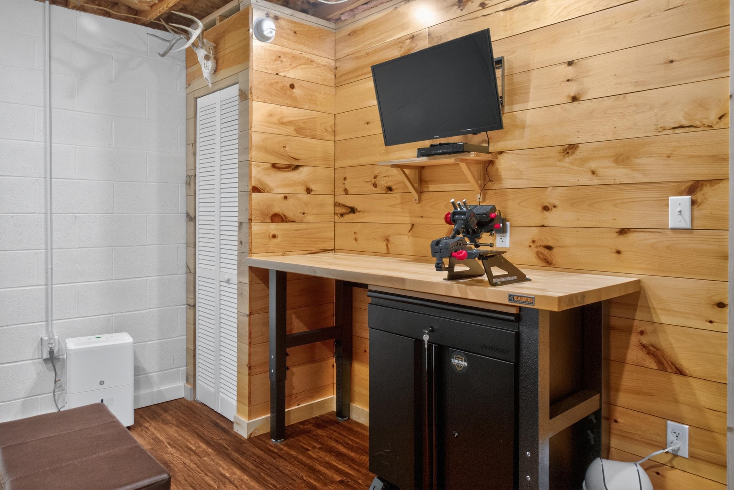 594 ESTALINE VALLEY RD, CRAIGSVILLE, Virginia 24430, 3 Bedrooms Bedrooms, ,2 BathroomsBathrooms,Residential,14,594 ESTALINE VALLEY RD,677707 MLS # 677707