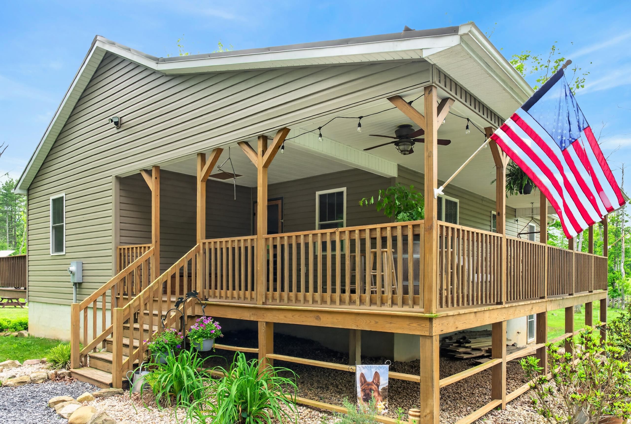 594 ESTALINE VALLEY RD, CRAIGSVILLE, Virginia 24430, 3 Bedrooms Bedrooms, ,2 BathroomsBathrooms,Residential,14,594 ESTALINE VALLEY RD,677707 MLS # 677707