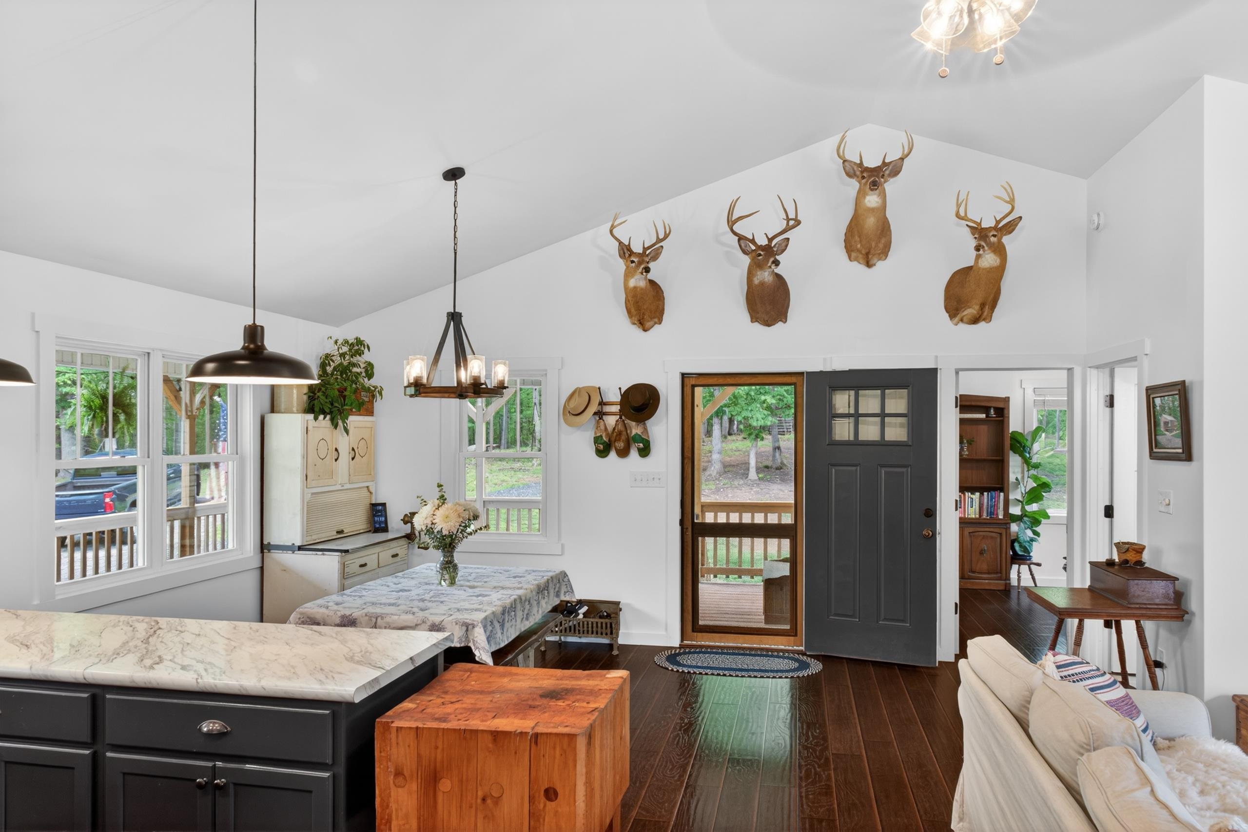 594 ESTALINE VALLEY RD, CRAIGSVILLE, Virginia 24430, 3 Bedrooms Bedrooms, ,2 BathroomsBathrooms,Residential,14,594 ESTALINE VALLEY RD,677707 MLS # 677707