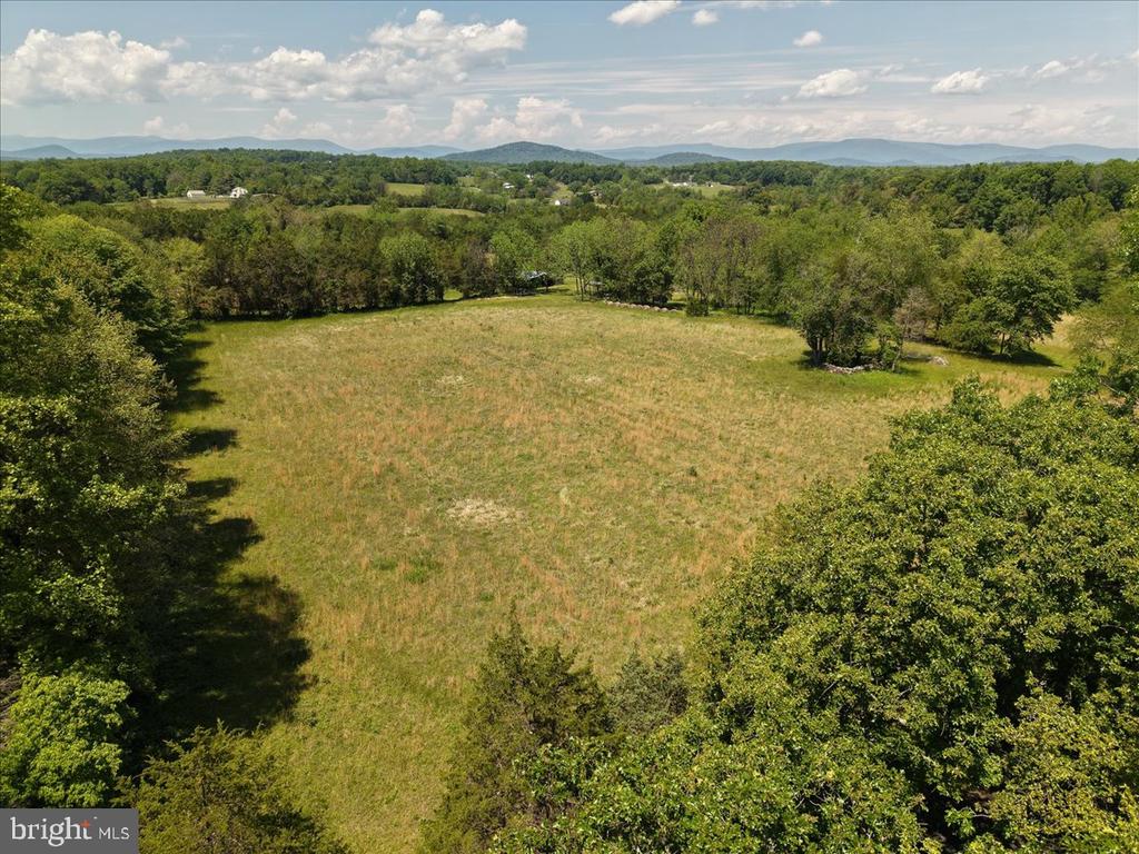4266 INDIAN RUN RD, AMISSVILLE, Virginia 20106, ,Farm,14,4266 INDIAN RUN RD,VACU2013692 MLS # VACU2013692 4266 INDIAN RUN RD, AMISSVILLE, Virginia 20106, ,Farm,14,4266 INDIAN RUN RD,VACU2013692 MLS # VACU2013692