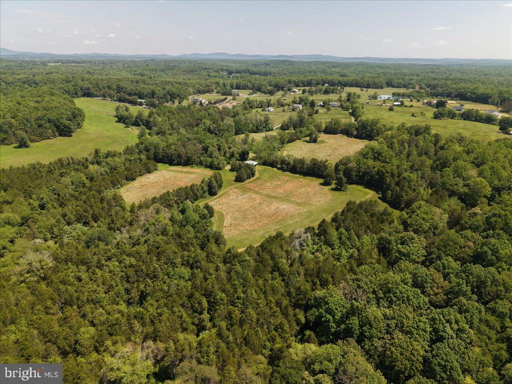 4266 INDIAN RUN RD, AMISSVILLE, Virginia 20106, ,Farm,14,4266 INDIAN RUN RD,VACU2013692 MLS # VACU2013692 4266 INDIAN RUN RD, AMISSVILLE, Virginia 20106, ,Farm,14,4266 INDIAN RUN RD,VACU2013692 MLS # VACU2013692