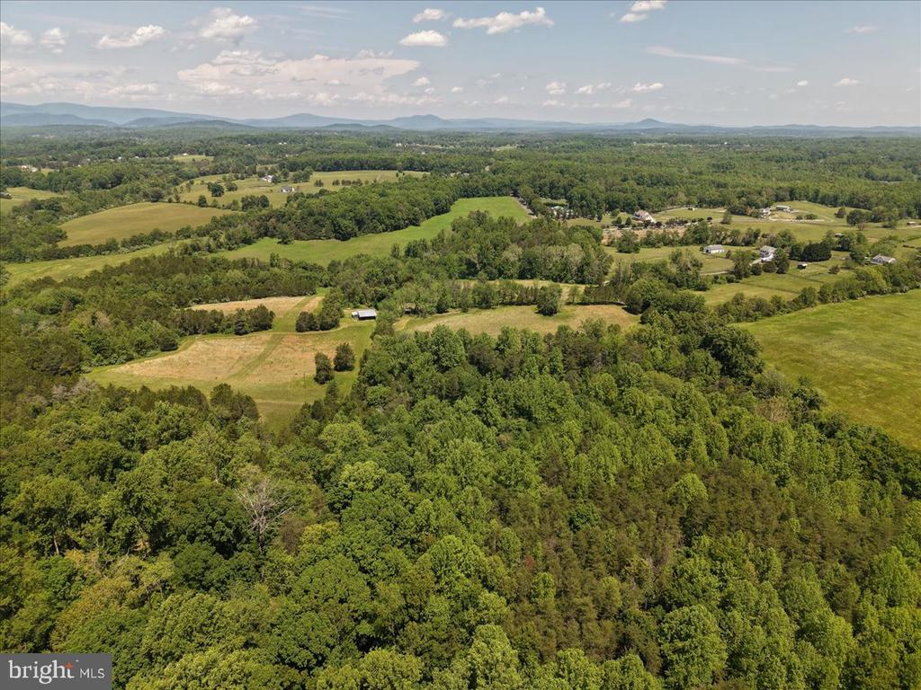 4266 INDIAN RUN RD, AMISSVILLE, Virginia 20106, ,Farm,14,4266 INDIAN RUN RD,VACU2013692 MLS # VACU2013692 4266 INDIAN RUN RD, AMISSVILLE, Virginia 20106, ,Farm,14,4266 INDIAN RUN RD,VACU2013692 MLS # VACU2013692