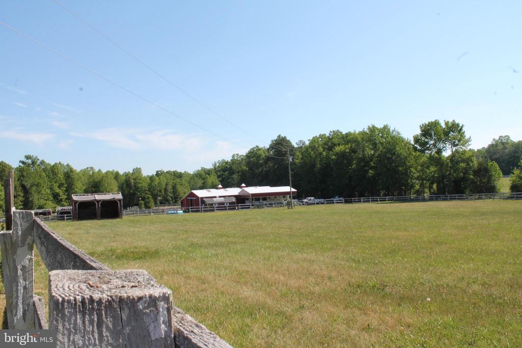 6019 HICKORY RIDGE RD, SPOTSYLVANIA, Virginia 22551, 4 Bedrooms Bedrooms, ,1 BathroomBathrooms,Residential,14,6019 HICKORY RIDGE RD,VASP2042090 MLS # VASP2042090 6019 HICKORY RIDGE RD, SPOTSYLVANIA, Virginia 22551, 4 Bedrooms Bedrooms, ,1 BathroomBathrooms,Residential,14,6019 HICKORY RIDGE RD,VASP2042090 MLS # VASP2042090