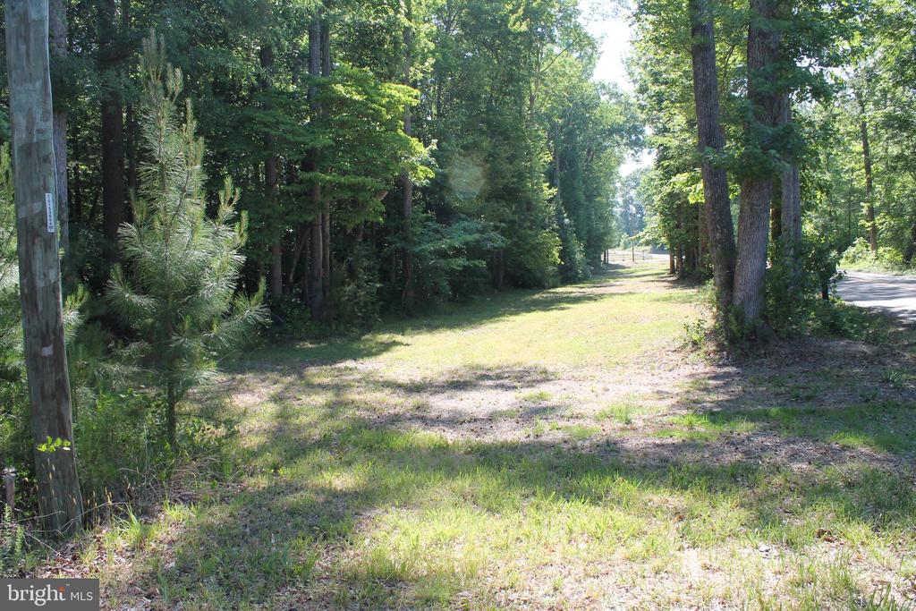 6019 HICKORY RIDGE RD, SPOTSYLVANIA, Virginia 22551, 4 Bedrooms Bedrooms, ,1 BathroomBathrooms,Residential,14,6019 HICKORY RIDGE RD,VASP2042090 MLS # VASP2042090 6019 HICKORY RIDGE RD, SPOTSYLVANIA, Virginia 22551, 4 Bedrooms Bedrooms, ,1 BathroomBathrooms,Residential,14,6019 HICKORY RIDGE RD,VASP2042090 MLS # VASP2042090