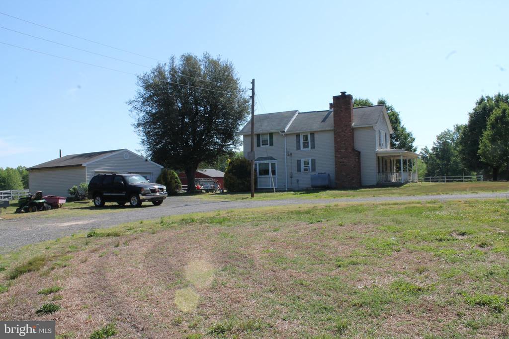 6019 HICKORY RIDGE RD, SPOTSYLVANIA, Virginia 22551, 4 Bedrooms Bedrooms, ,1 BathroomBathrooms,Residential,14,6019 HICKORY RIDGE RD,VASP2042090 MLS # VASP2042090 6019 HICKORY RIDGE RD, SPOTSYLVANIA, Virginia 22551, 4 Bedrooms Bedrooms, ,1 BathroomBathrooms,Residential,14,6019 HICKORY RIDGE RD,VASP2042090 MLS # VASP2042090