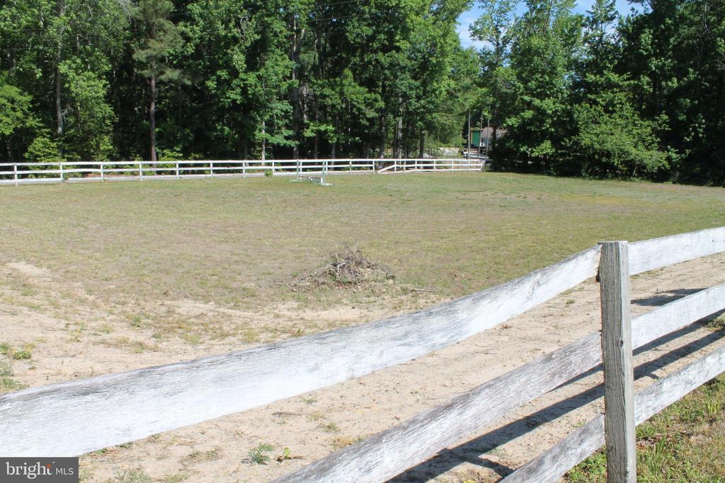 6019 HICKORY RIDGE RD, SPOTSYLVANIA, Virginia 22551, 4 Bedrooms Bedrooms, ,1 BathroomBathrooms,Residential,14,6019 HICKORY RIDGE RD,VASP2042090 MLS # VASP2042090 6019 HICKORY RIDGE RD, SPOTSYLVANIA, Virginia 22551, 4 Bedrooms Bedrooms, ,1 BathroomBathrooms,Residential,14,6019 HICKORY RIDGE RD,VASP2042090 MLS # VASP2042090