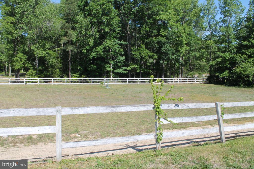 6019 HICKORY RIDGE RD, SPOTSYLVANIA, Virginia 22551, 4 Bedrooms Bedrooms, ,1 BathroomBathrooms,Residential,14,6019 HICKORY RIDGE RD,VASP2042090 MLS # VASP2042090 6019 HICKORY RIDGE RD, SPOTSYLVANIA, Virginia 22551, 4 Bedrooms Bedrooms, ,1 BathroomBathrooms,Residential,14,6019 HICKORY RIDGE RD,VASP2042090 MLS # VASP2042090