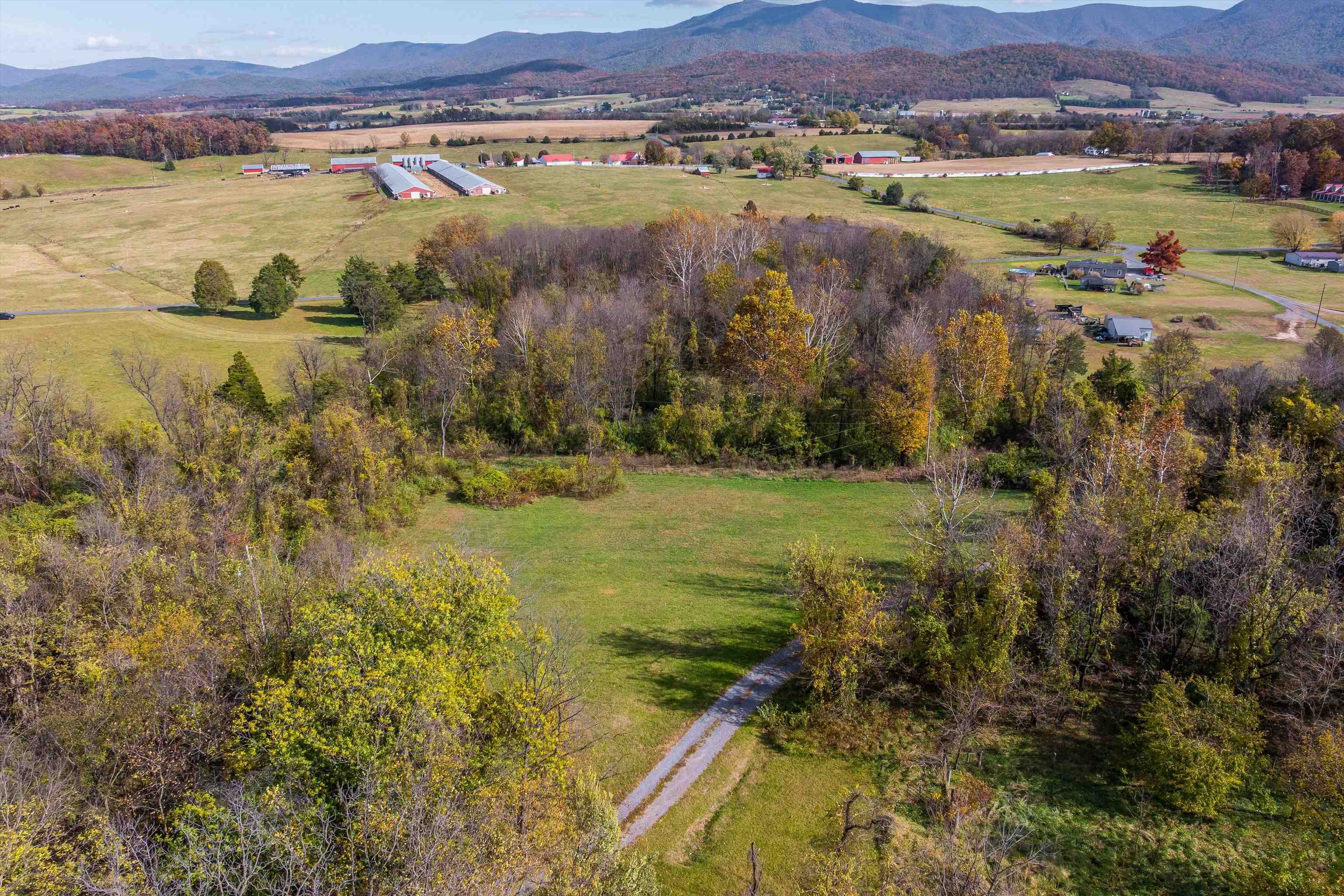 326 & 328 RUNNING PINE RD, LURAY, Virginia 22835, ,Residential,14,326 & 328 RUNNING PINE RD,677880 MLS # 677880 326 & 328 RUNNING PINE RD, LURAY, Virginia 22835, ,Residential,14,326 & 328 RUNNING PINE RD,677880 MLS # 677880