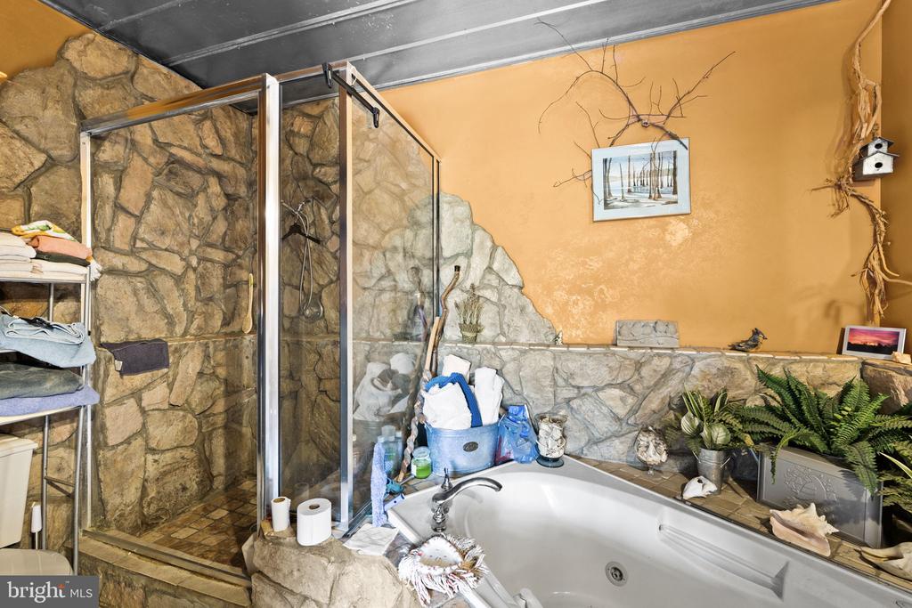 12501 W CATHARPIN RD, SPOTSYLVANIA, Virginia 22551, 4 Bedrooms Bedrooms, ,3 BathroomsBathrooms,Residential,14,12501 W CATHARPIN RD,VASP2042524 MLS # VASP2042524 12501 W CATHARPIN RD, SPOTSYLVANIA, Virginia 22551, 4 Bedrooms Bedrooms, ,3 BathroomsBathrooms,Residential,14,12501 W CATHARPIN RD,VASP2042524 MLS # VASP2042524