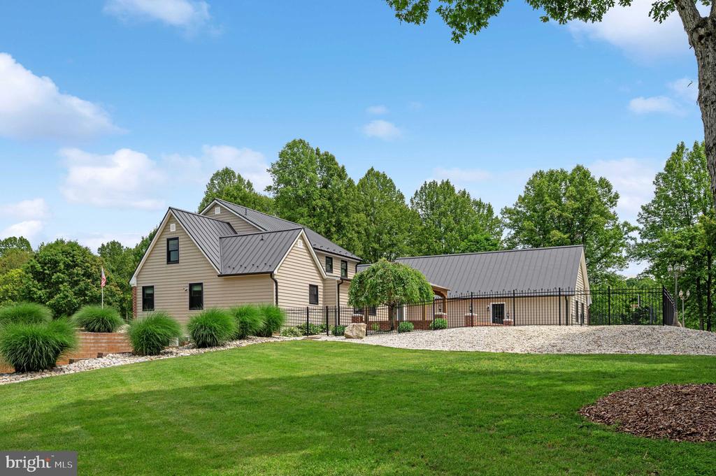 12048 BRISTERSBURG RD, MIDLAND, Virginia 22728, 4 Bedrooms Bedrooms, ,4 BathroomsBathrooms,Residential,14,12048 BRISTERSBURG RD,VAFQ2021736 MLS # VAFQ2021736
