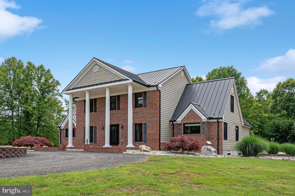 12048 BRISTERSBURG RD, MIDLAND, Virginia 22728, 4 Bedrooms Bedrooms, ,4 BathroomsBathrooms,Residential,14,12048 BRISTERSBURG RD,VAFQ2021736 MLS # VAFQ2021736