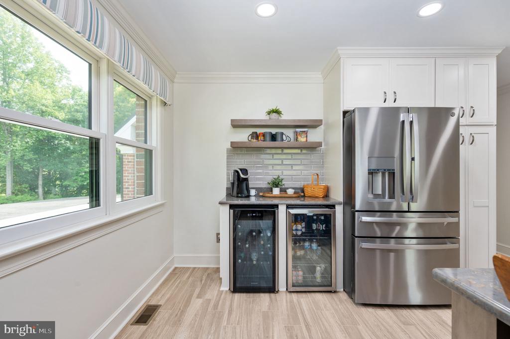 12048 BRISTERSBURG RD, MIDLAND, Virginia 22728, 4 Bedrooms Bedrooms, ,4 BathroomsBathrooms,Residential,14,12048 BRISTERSBURG RD,VAFQ2021736 MLS # VAFQ2021736