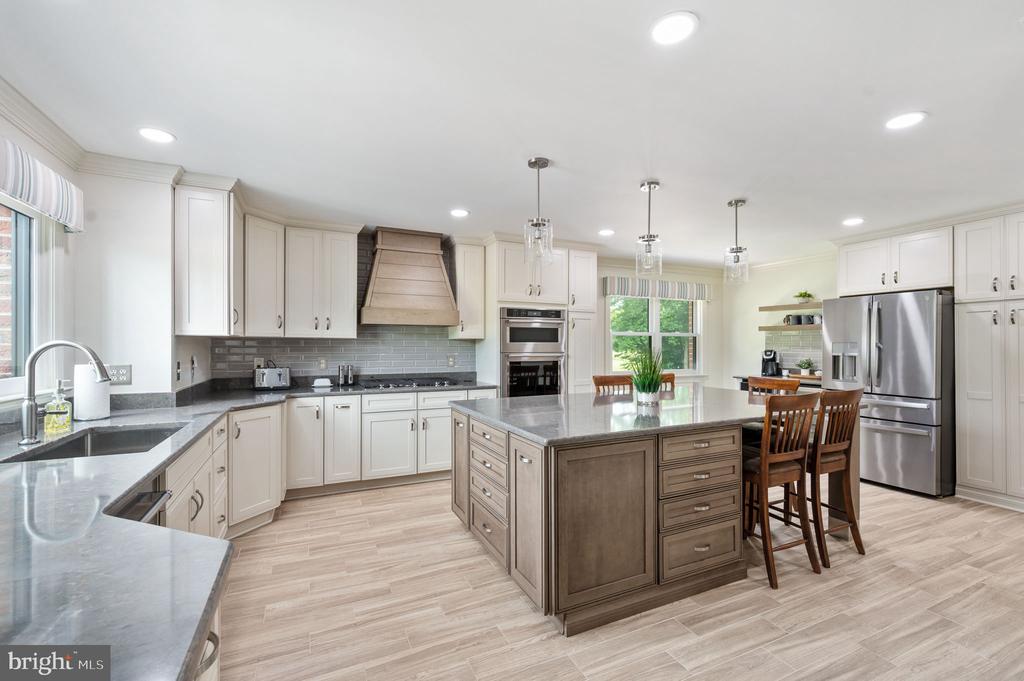 12048 BRISTERSBURG RD, MIDLAND, Virginia 22728, 4 Bedrooms Bedrooms, ,4 BathroomsBathrooms,Residential,14,12048 BRISTERSBURG RD,VAFQ2021736 MLS # VAFQ2021736