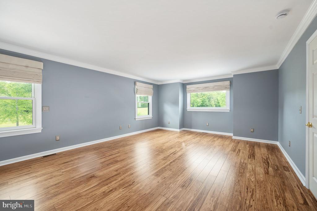 12048 BRISTERSBURG RD, MIDLAND, Virginia 22728, 4 Bedrooms Bedrooms, ,4 BathroomsBathrooms,Residential,14,12048 BRISTERSBURG RD,VAFQ2021736 MLS # VAFQ2021736
