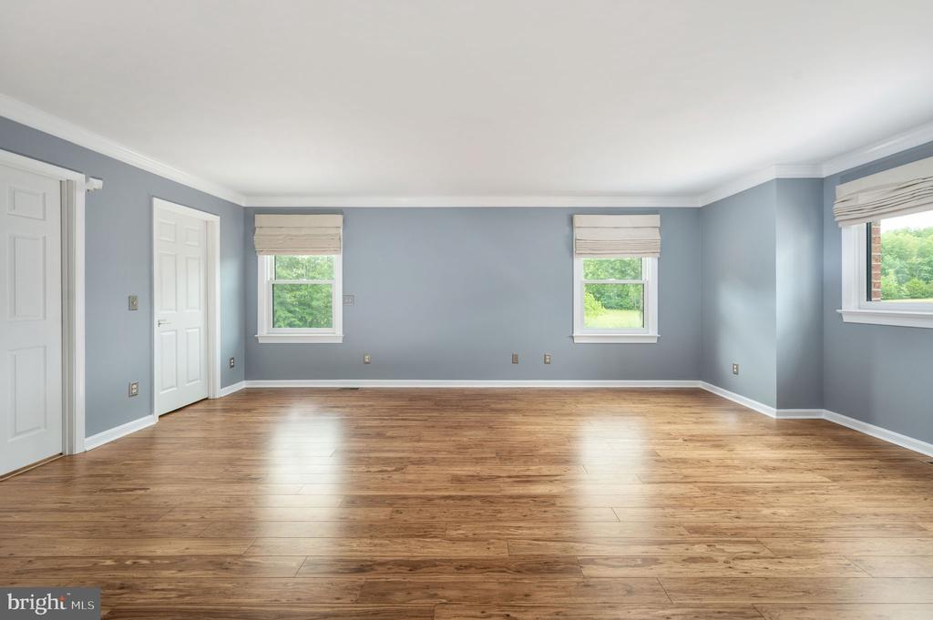 12048 BRISTERSBURG RD, MIDLAND, Virginia 22728, 4 Bedrooms Bedrooms, ,4 BathroomsBathrooms,Residential,14,12048 BRISTERSBURG RD,VAFQ2021736 MLS # VAFQ2021736