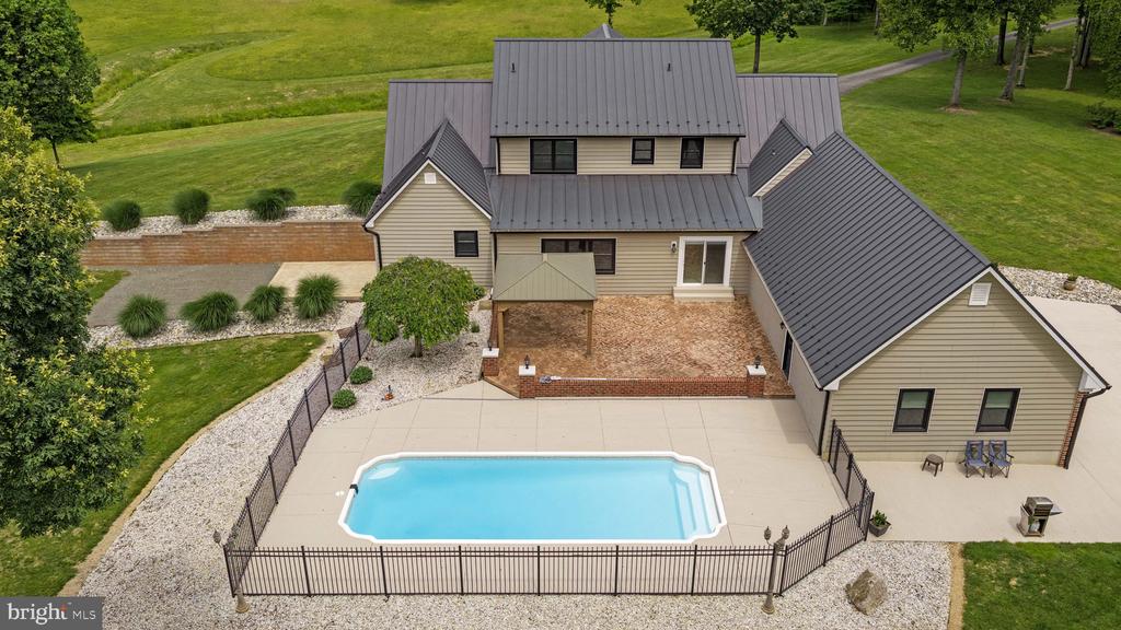 12048 BRISTERSBURG RD, MIDLAND, Virginia 22728, 4 Bedrooms Bedrooms, ,4 BathroomsBathrooms,Residential,14,12048 BRISTERSBURG RD,VAFQ2021736 MLS # VAFQ2021736
