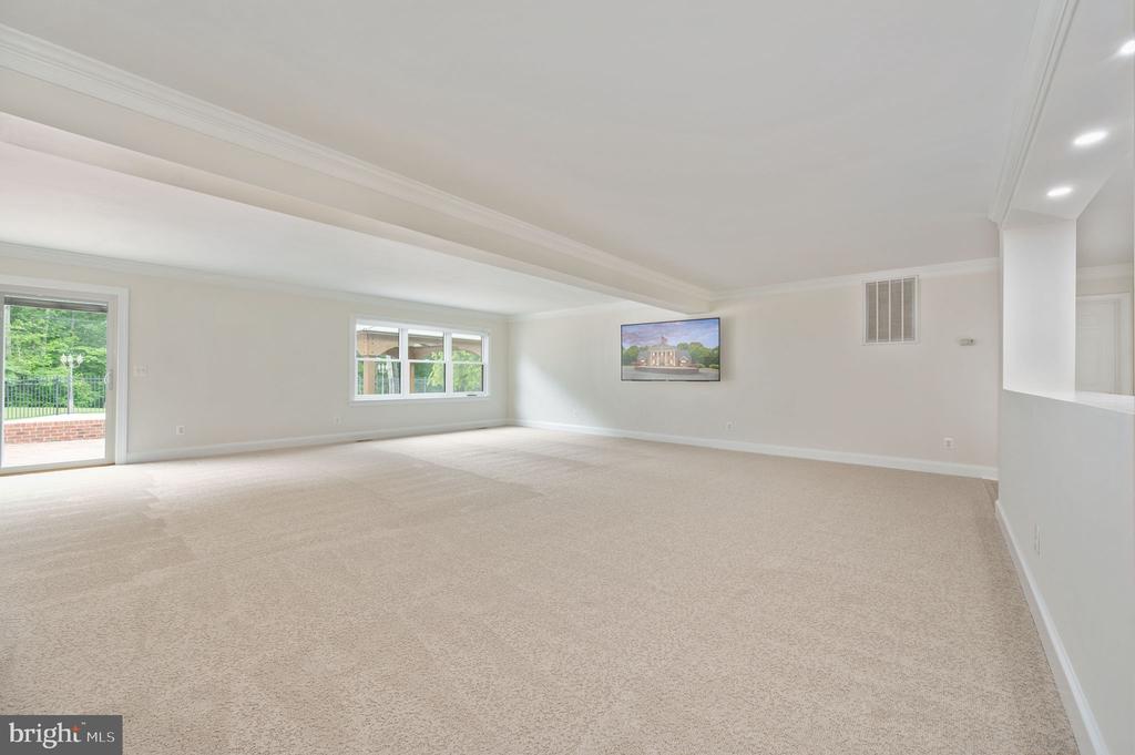 12048 BRISTERSBURG RD, MIDLAND, Virginia 22728, 4 Bedrooms Bedrooms, ,4 BathroomsBathrooms,Residential,14,12048 BRISTERSBURG RD,VAFQ2021736 MLS # VAFQ2021736