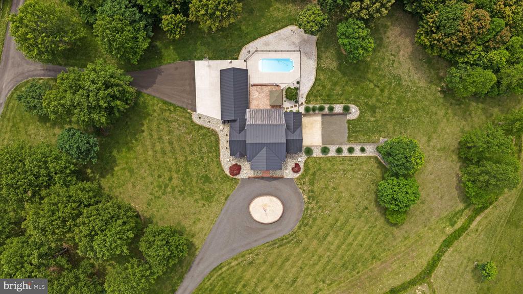 12048 BRISTERSBURG RD, MIDLAND, Virginia 22728, 4 Bedrooms Bedrooms, ,4 BathroomsBathrooms,Residential,14,12048 BRISTERSBURG RD,VAFQ2021736 MLS # VAFQ2021736