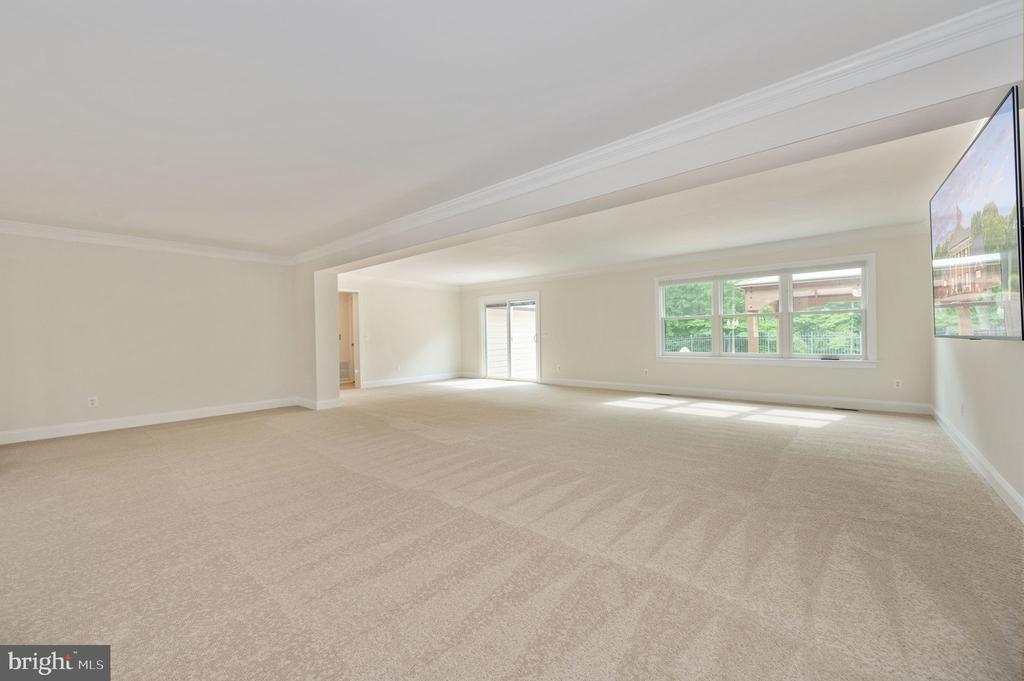 12048 BRISTERSBURG RD, MIDLAND, Virginia 22728, 4 Bedrooms Bedrooms, ,4 BathroomsBathrooms,Residential,14,12048 BRISTERSBURG RD,VAFQ2021736 MLS # VAFQ2021736