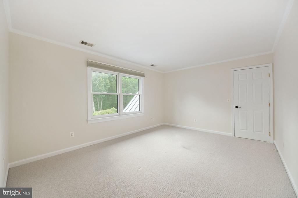 12048 BRISTERSBURG RD, MIDLAND, Virginia 22728, 4 Bedrooms Bedrooms, ,4 BathroomsBathrooms,Residential,14,12048 BRISTERSBURG RD,VAFQ2021736 MLS # VAFQ2021736