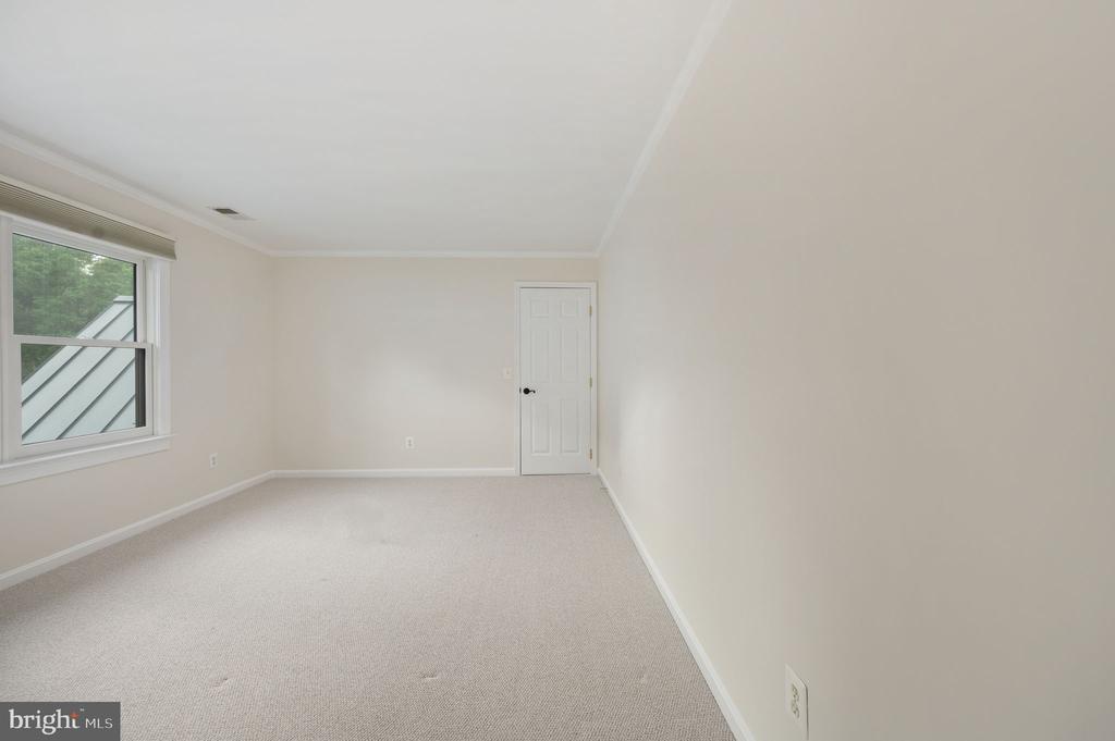 12048 BRISTERSBURG RD, MIDLAND, Virginia 22728, 4 Bedrooms Bedrooms, ,4 BathroomsBathrooms,Residential,14,12048 BRISTERSBURG RD,VAFQ2021736 MLS # VAFQ2021736