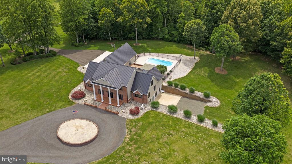 12048 BRISTERSBURG RD, MIDLAND, Virginia 22728, 4 Bedrooms Bedrooms, ,4 BathroomsBathrooms,Residential,14,12048 BRISTERSBURG RD,VAFQ2021736 MLS # VAFQ2021736